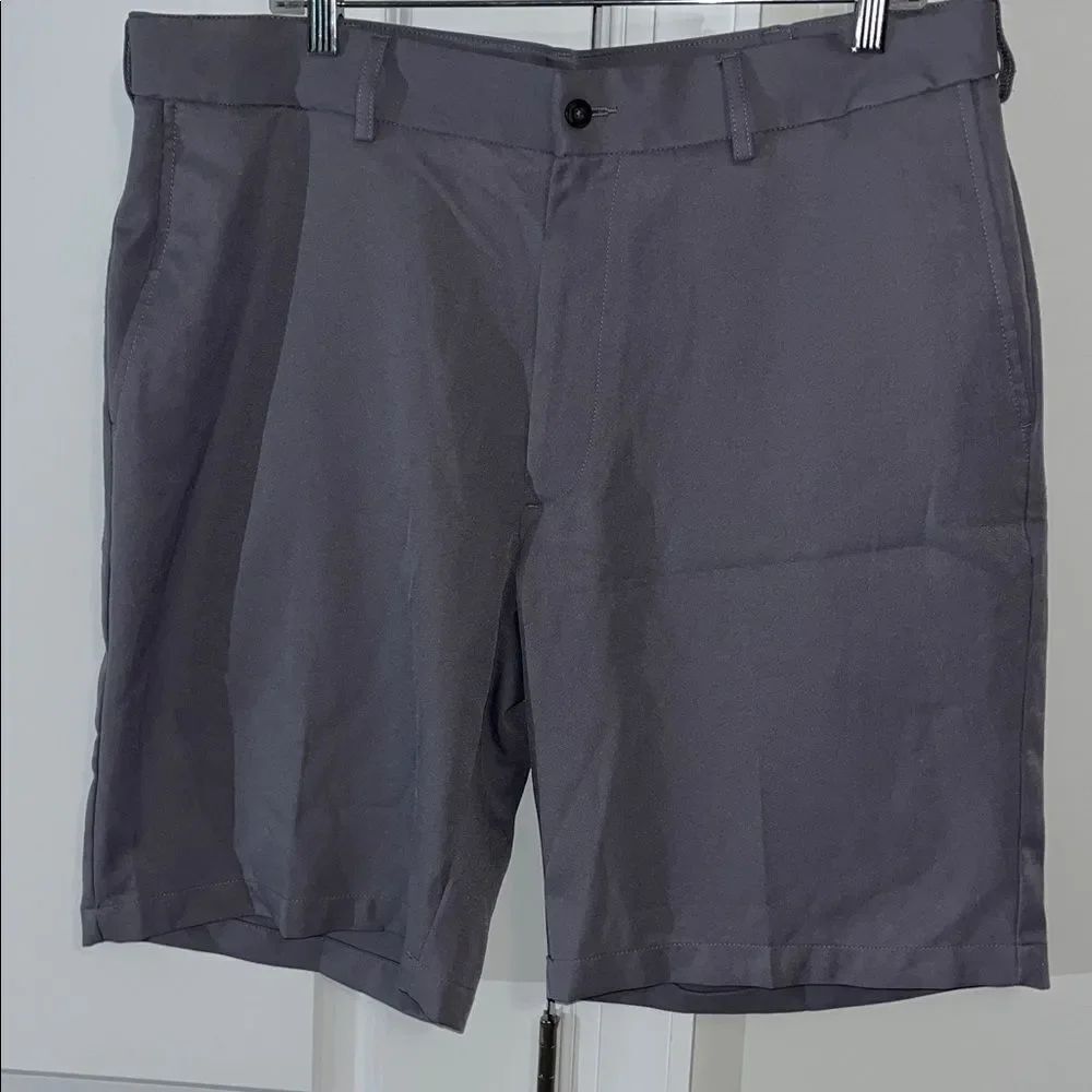 Gray Pro Tour Logo Golf Polyester Walking Flat Front Shorts 36/37